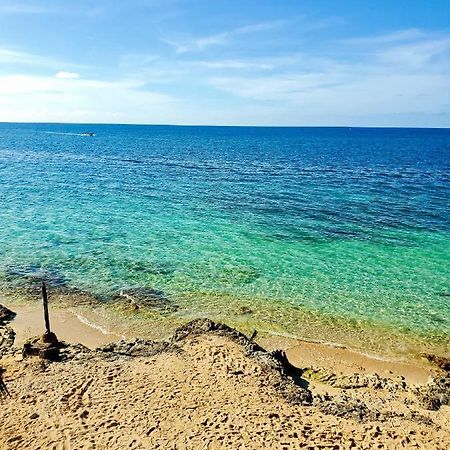 Evelin'S On The Beach Montego Bay Exteriör bild